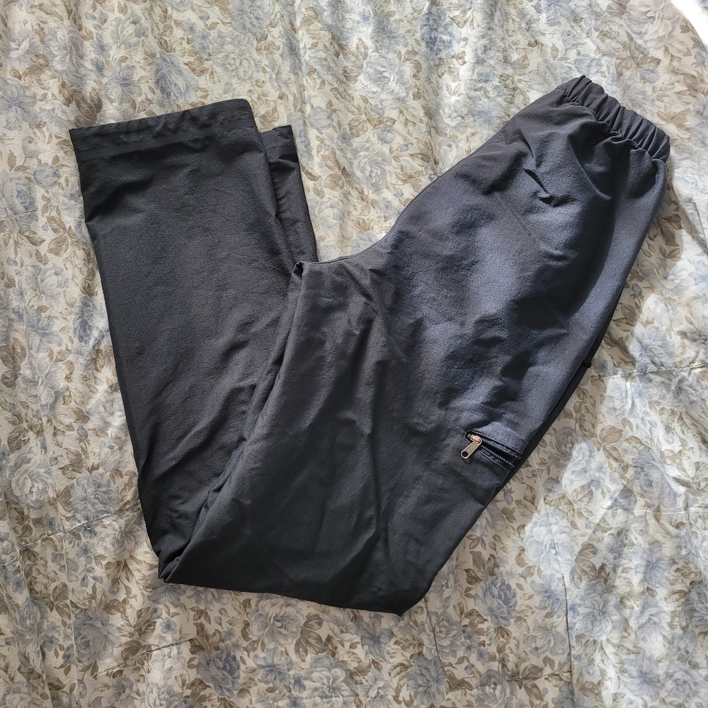 Dark grey Patagonia active wear pants